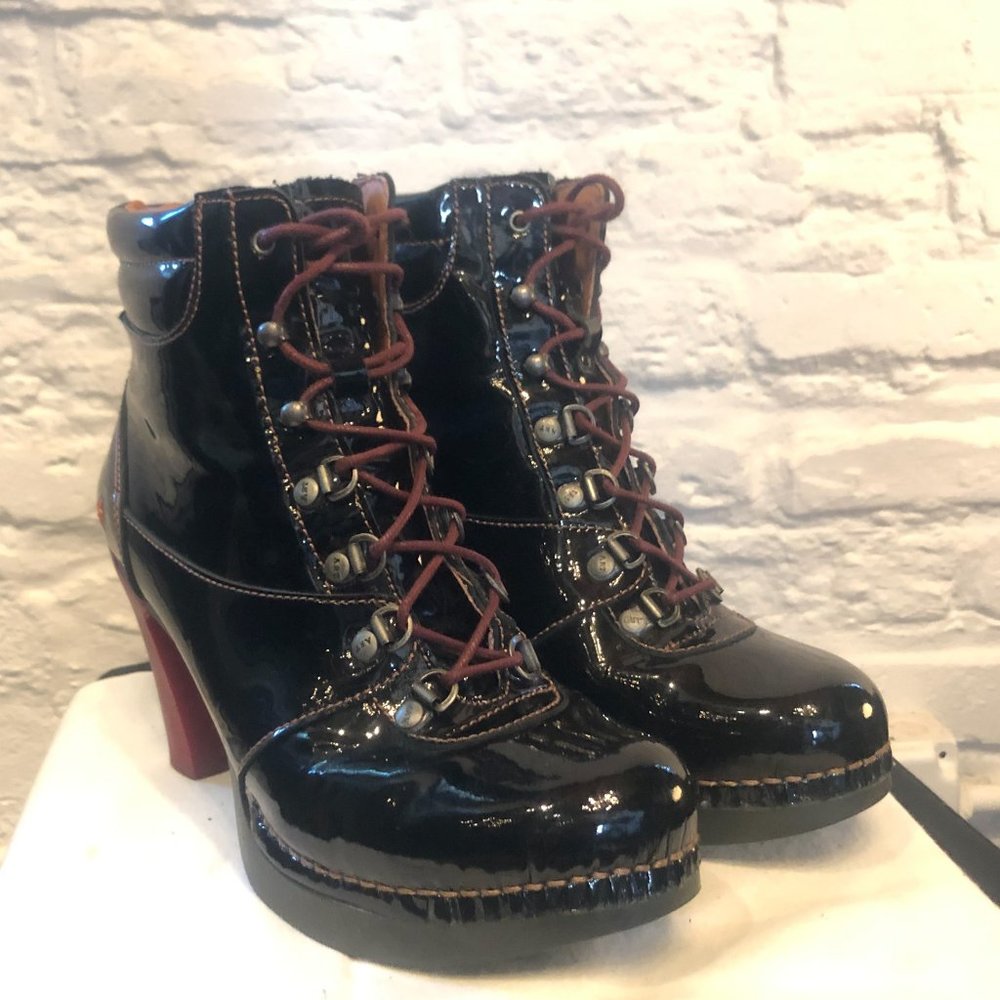 The Art Company Heeled Ankle Boots - 8.5 US/39 EU
